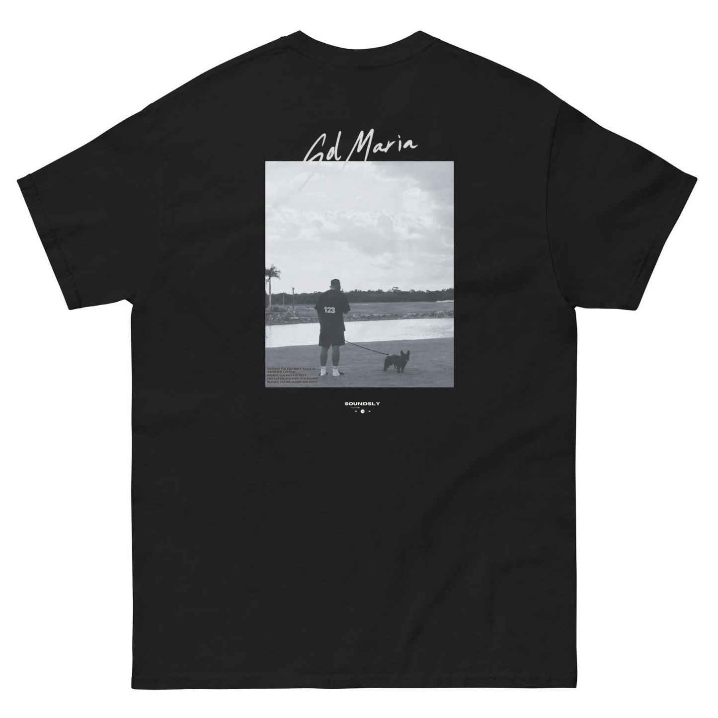 Camiseta Eladio CarriónCamiseta de el nuevo álbum de Eladio Carrión Sol María con impresión en DTF por delante y detrás
ENVÍO DE 3 A 8 DIAS• 100% algodón• 190 g/m² • Tejido tubular• CuellSoundslySoundsly Camiseta Eladio Carrió