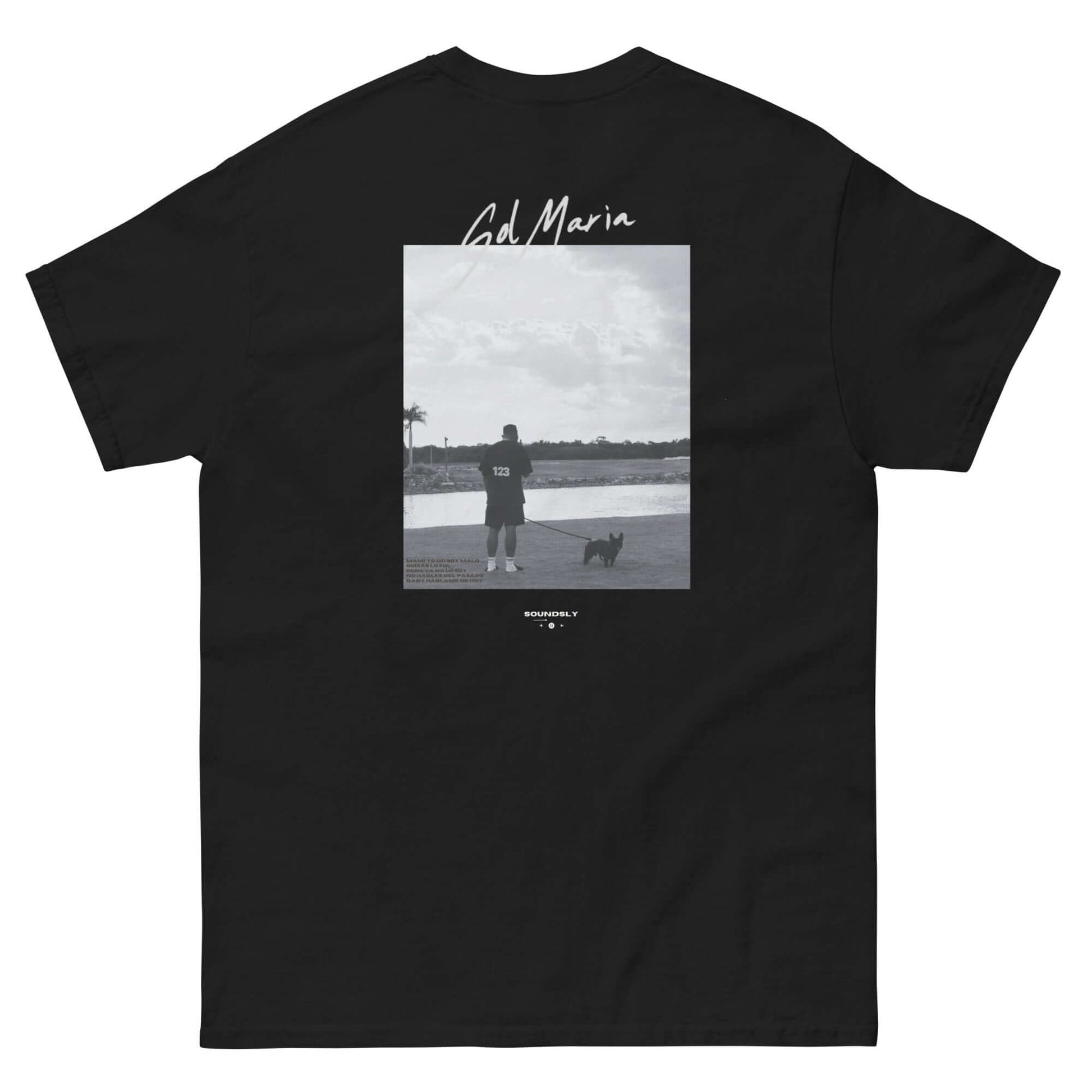 Camiseta Eladio CarriónCamiseta de el nuevo álbum de Eladio Carrión Sol María con impresión en DTF por delante y detrás 
ENVÍO DE 3 A 8 DIAS• 100% algodón• 190 g/m² • Tejido tubular• CuellSoundslySoundsly Camiseta Eladio Carrió